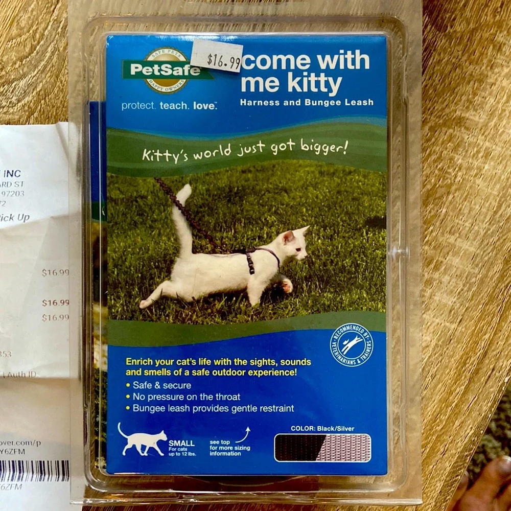 Size small cat walking harness brand new unused.